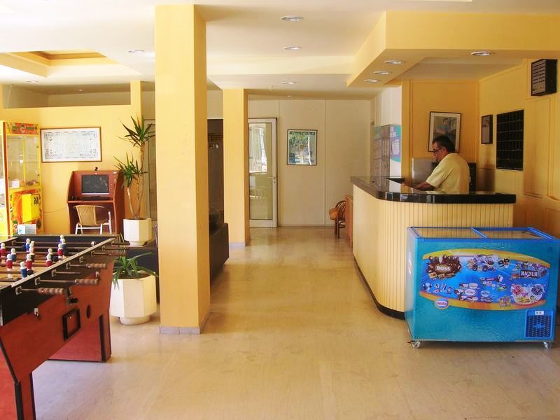 Simple Hotel Hersonissos Sun エクステリア 写真