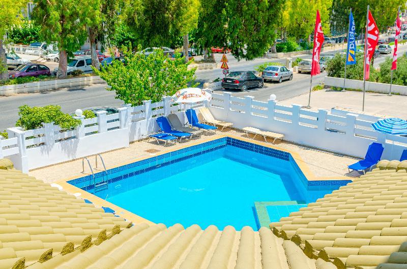 Simple Hotel Hersonissos Sun エクステリア 写真